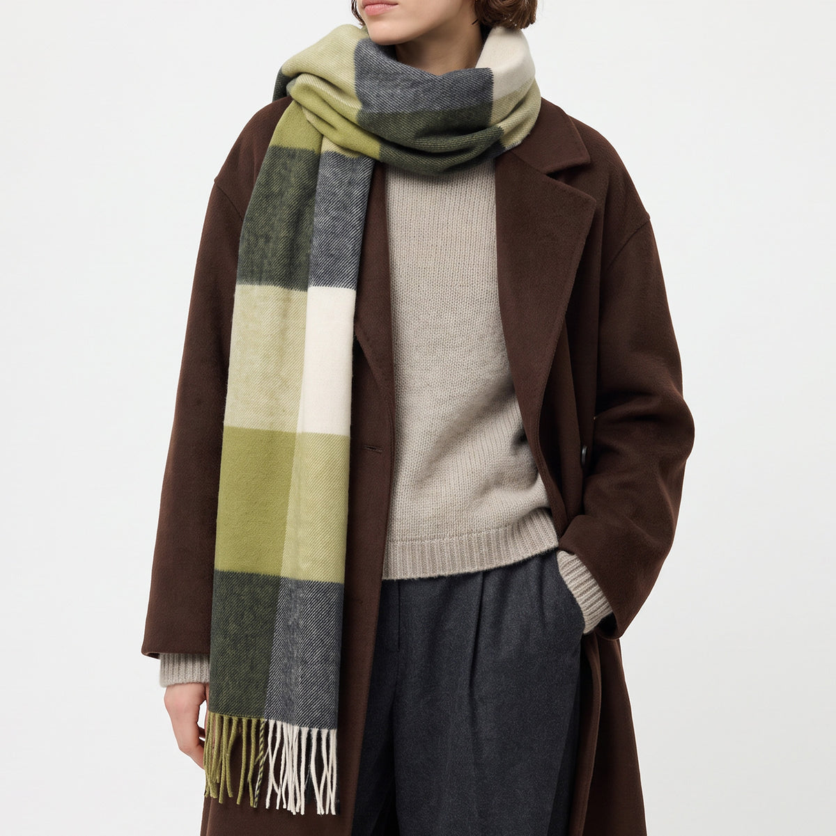 Heritage of Scotland 100% Lambswool Wide Scarf Soft Unisex Winter Wrap - Tartan & Check Designs - 3 SQUARE GREEN