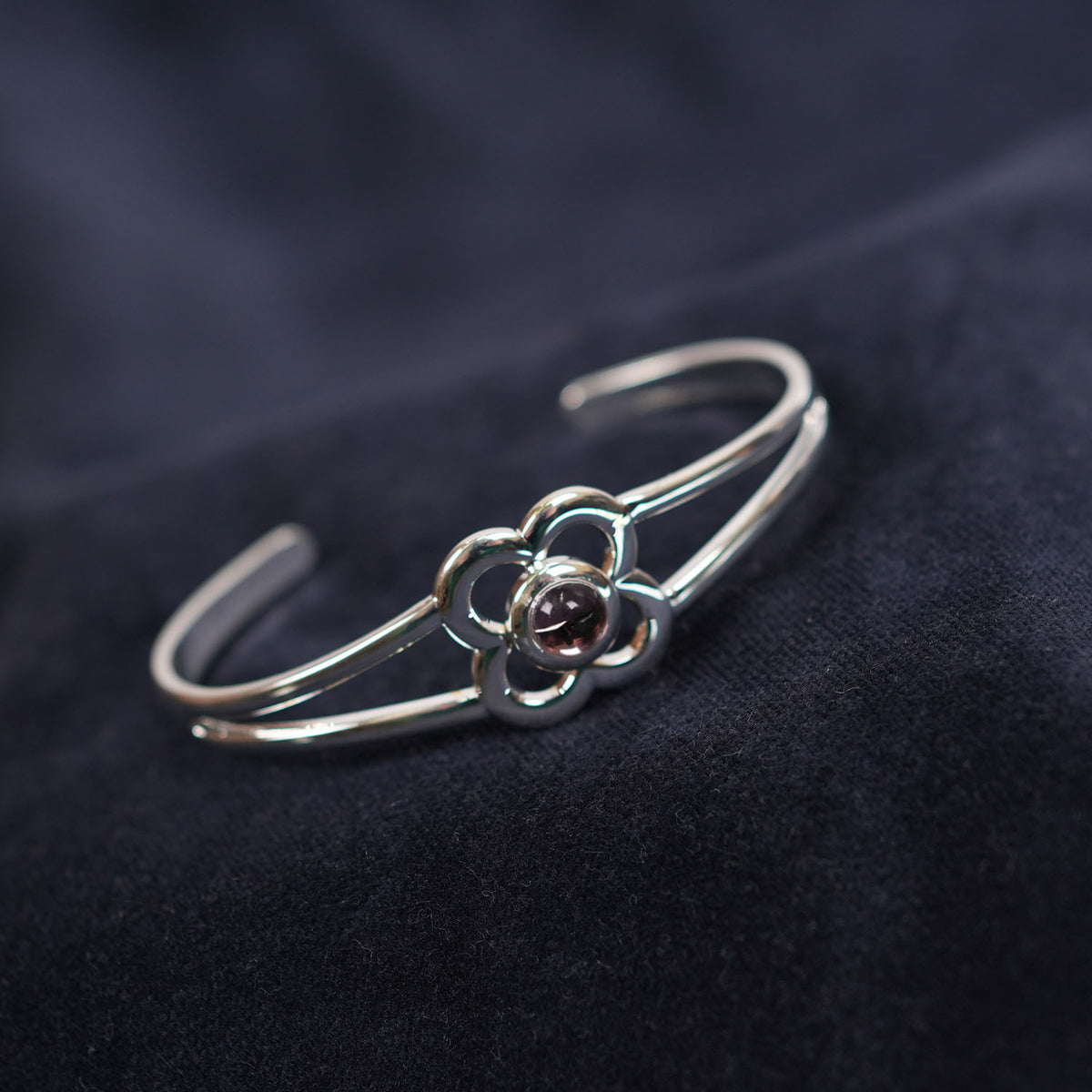 Art Pewter Birthstone Bangle - Silver Plated Pewter - Made in Scotland - June (Light Amethyst)