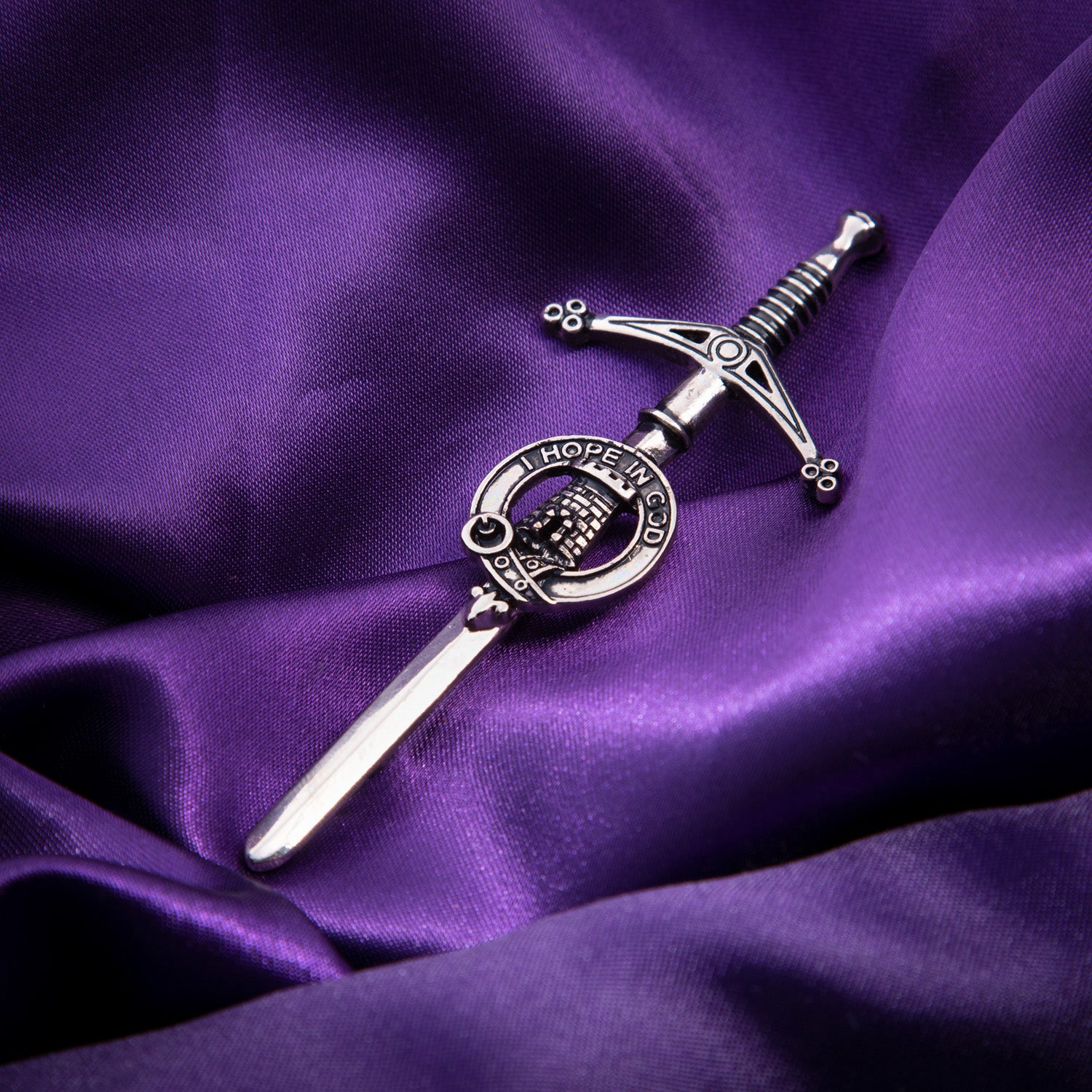 Clan Kilt Pin Macnaughton