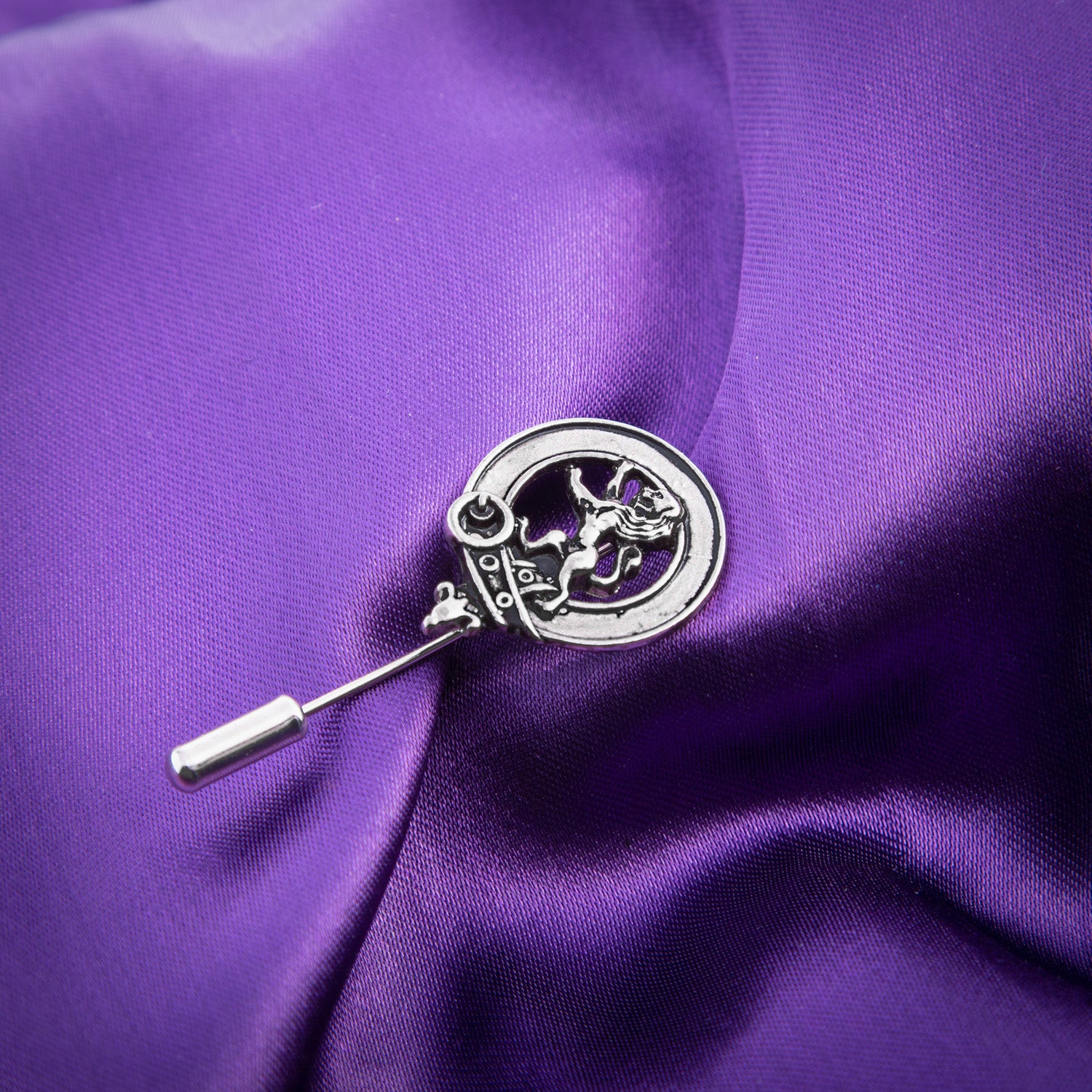 Clan Lapel Pin Rampant Lion