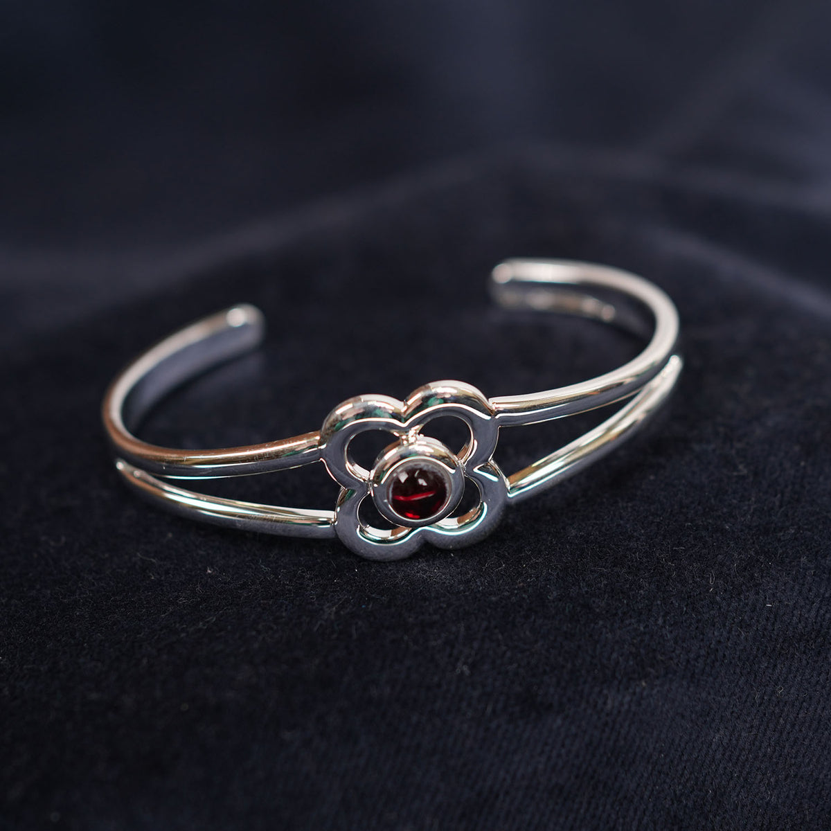 Art Pewter Birthstone Bangle - Silver Plated Pewter - Made in Scotland - January (Garnet)