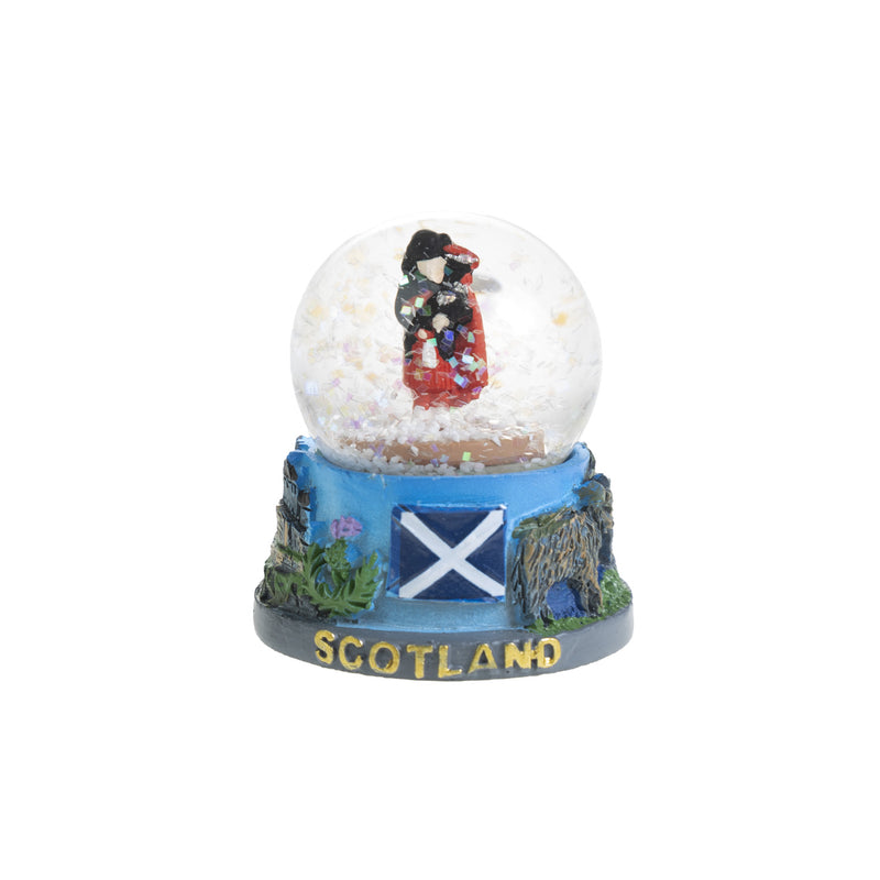 Gb Scotland Snowglobe Magnet