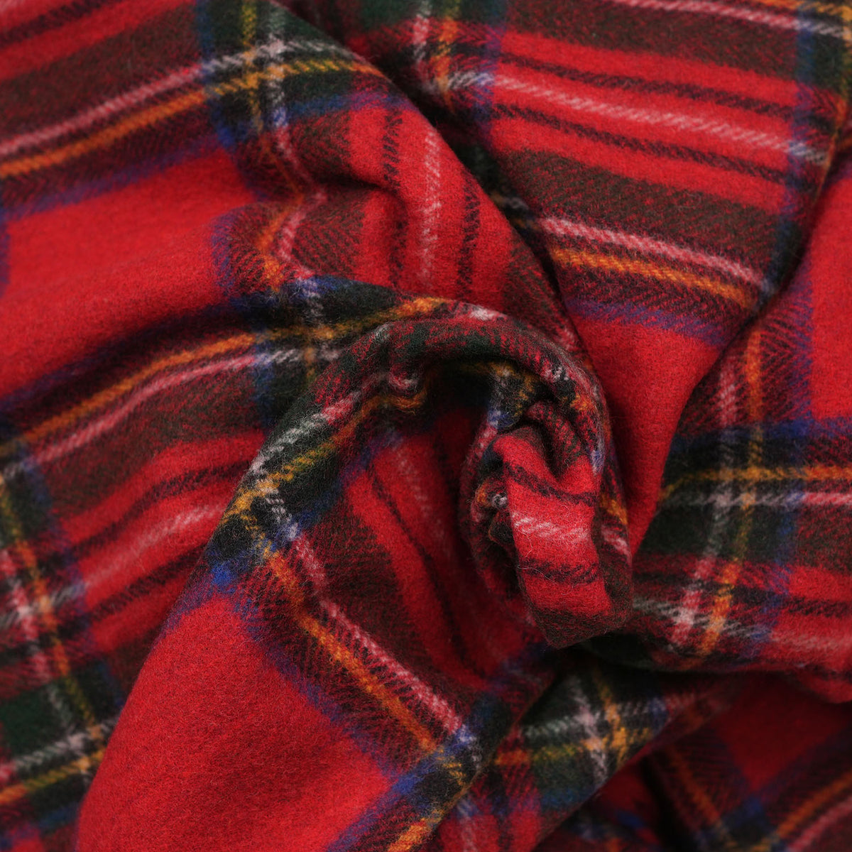 Scottish Tartan Wool-Blend Blanket Throw – Highland Comfort - STEWART  ROYAL