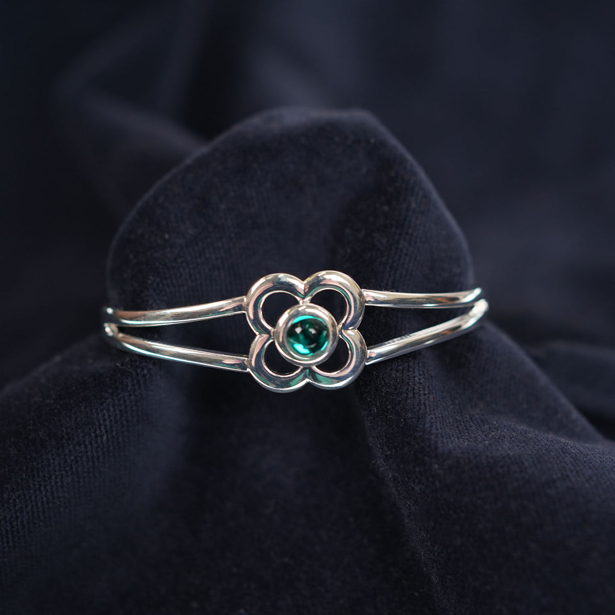Art Pewter Birthstone Bangle - Silver Plated Pewter - Made in Scotland - May (Emerald)