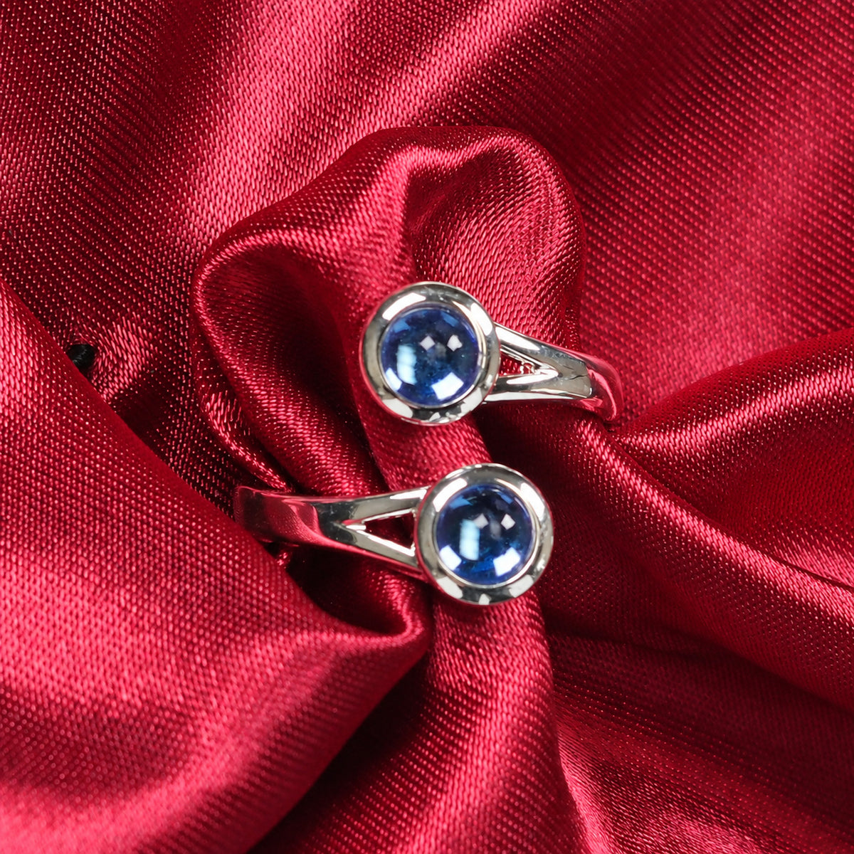 Art Pewter Celtic Birthstone Ring - Silver Plated Pewter - Made in Scotland - September (Sapphire)