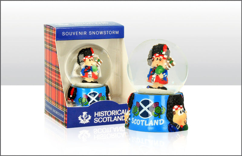 Scotland Comical Piper Snowglobe